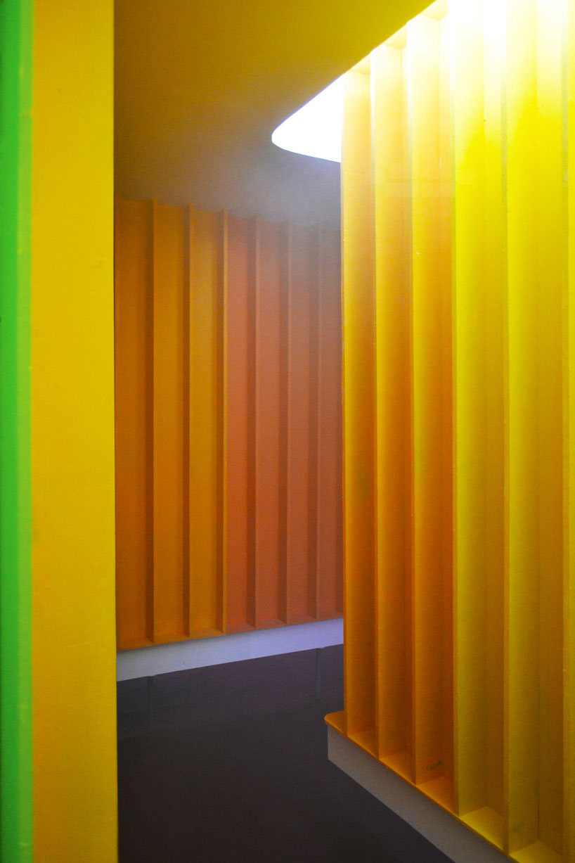 ETT-studio-the-spectrum-designboom05 ETT studio experiments with color for the spectrum pavilion