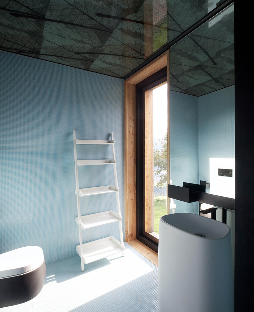 burgmeisterwolf_nextchapel_db_01 bergmeisterwolf architekten builds 'next to the chapel'