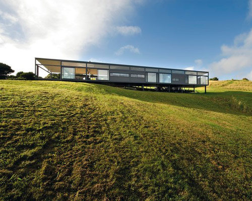 BVN donovan hill places mann house in new zealand landscape