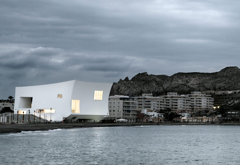 barozzi veiga completes white auditorium in aguilas, spain
