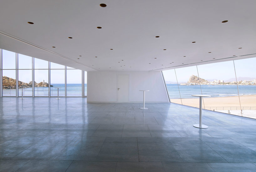 barozzi veiga completes white auditorium in aguilas, spain