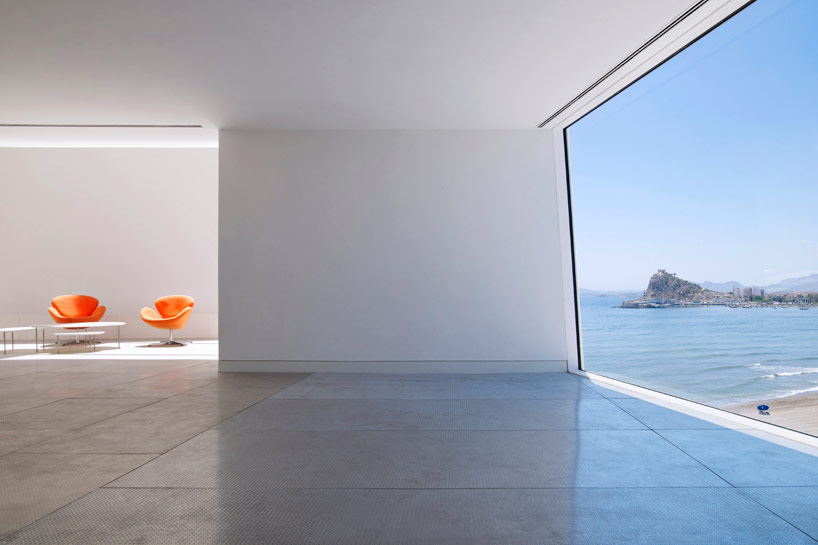 barozzi veiga completes white auditorium in aguilas, spain