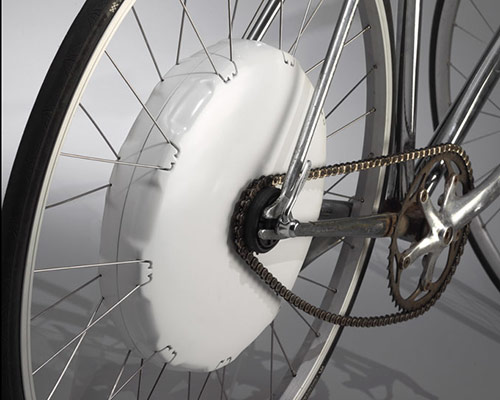 flykly smart wheel turns ordinary bikes into electric cruisers