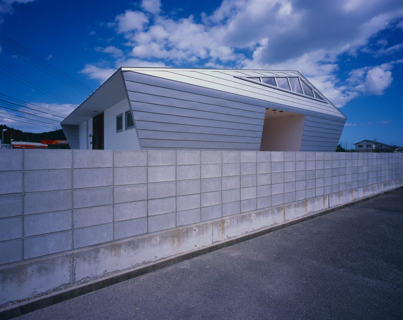 naoko horibe integrates opposing concepts in arboleda house