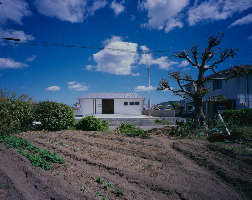 naoko horibe integrates opposing concepts in arboleda house