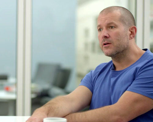 jonathan ive + marc newson discuss leica M camera for (RED)