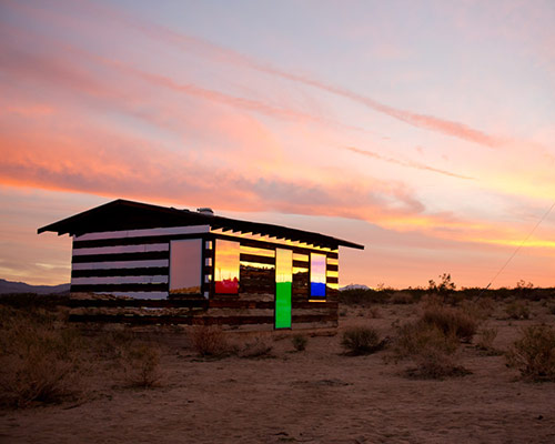 lucid stead mirrors and illuminates the joshua tree desert