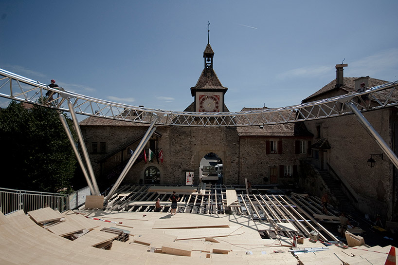 luna by alice studio hovers over an outdoor theater