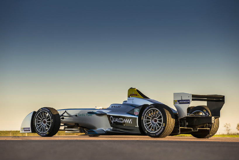 formula E's spark-renault electric race car debuts on track