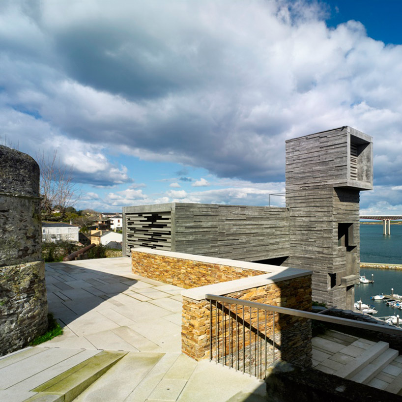 abalo alonso arquitectos give new access to the seaside ribadeo