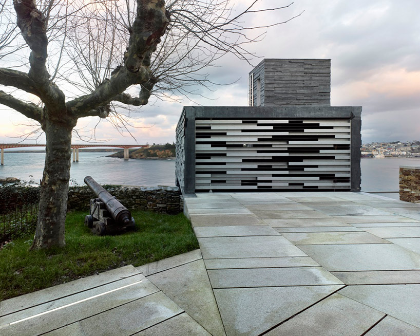 abalo alonso arquitectos give new access to the seaside ribadeo