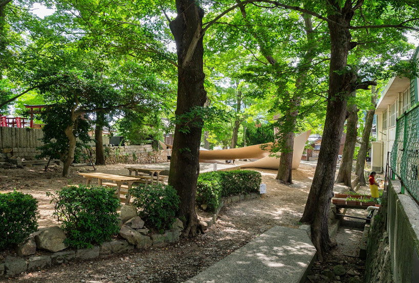 ryue nishizawa places fukita pavilion amongst the trees