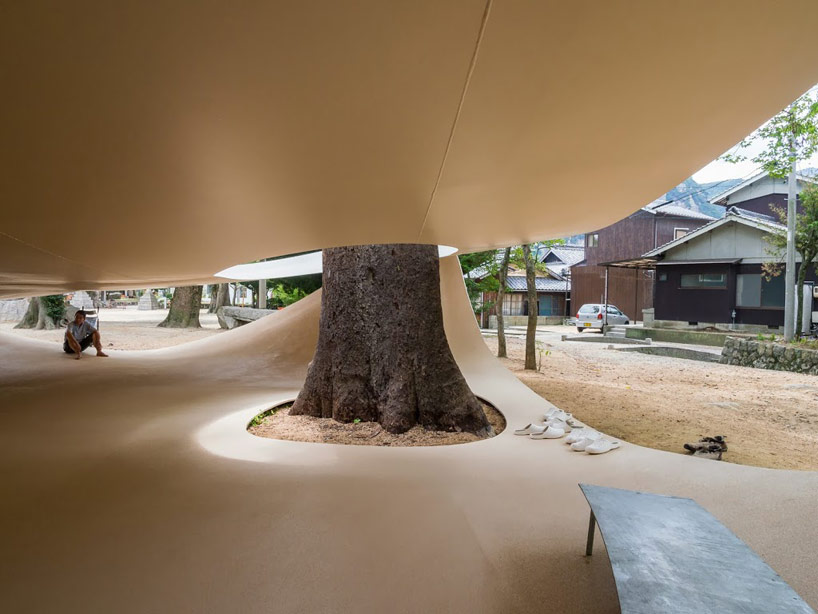 ryue nishizawa places fukita pavilion amongst the trees