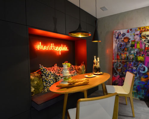 studio cinque blurs functional divisions with the live in kitchen