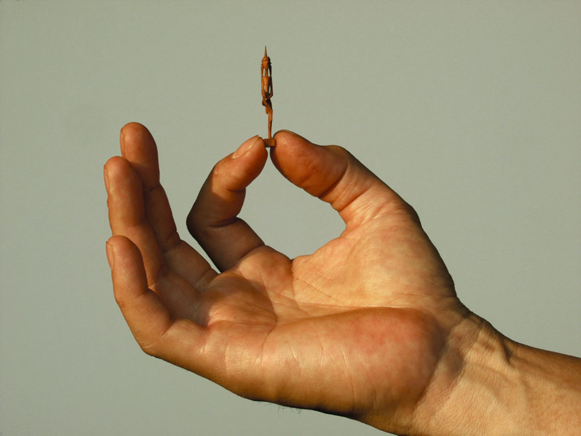 toni kanwa hand carves 1000 needle-sized wooden sculptures 