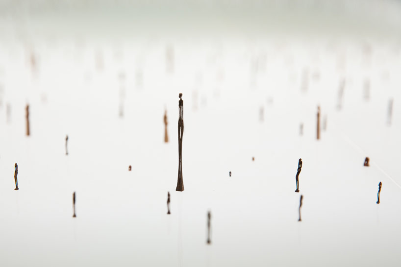 toni kanwa hand carves 1000 needle-sized wooden sculptures 