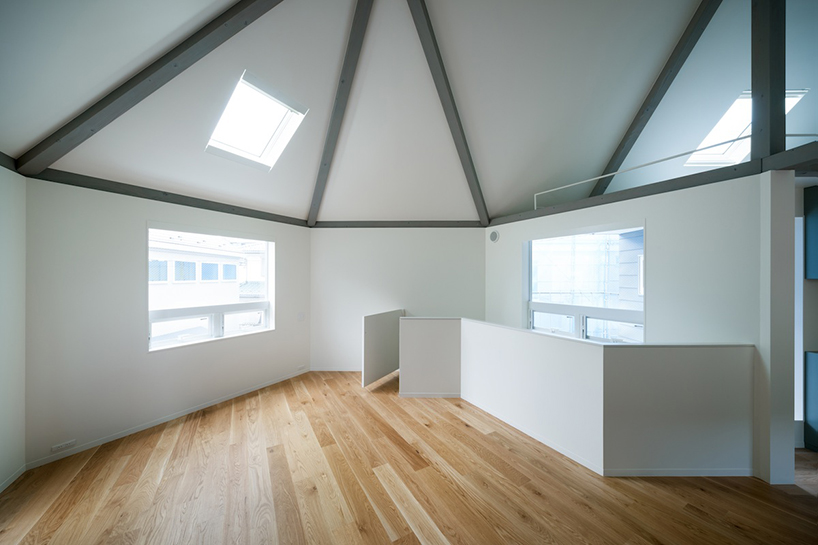 case-real completes the house in tsurumaki