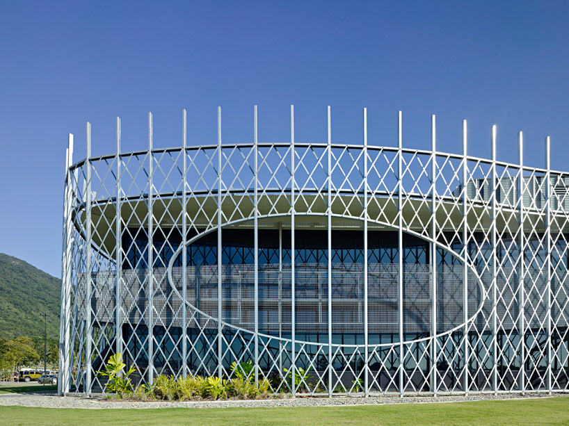 woods bagot and RPA architects collaborate on cairns institute