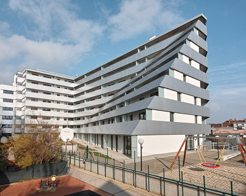 PPAG architects completes mountain housing block in vienna 