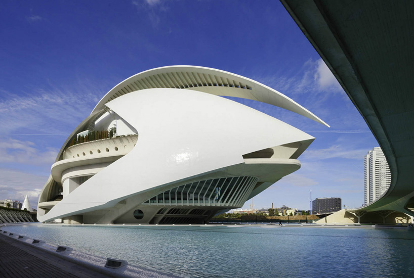 santiago calatrava sued by valencia for crumbling opera house
