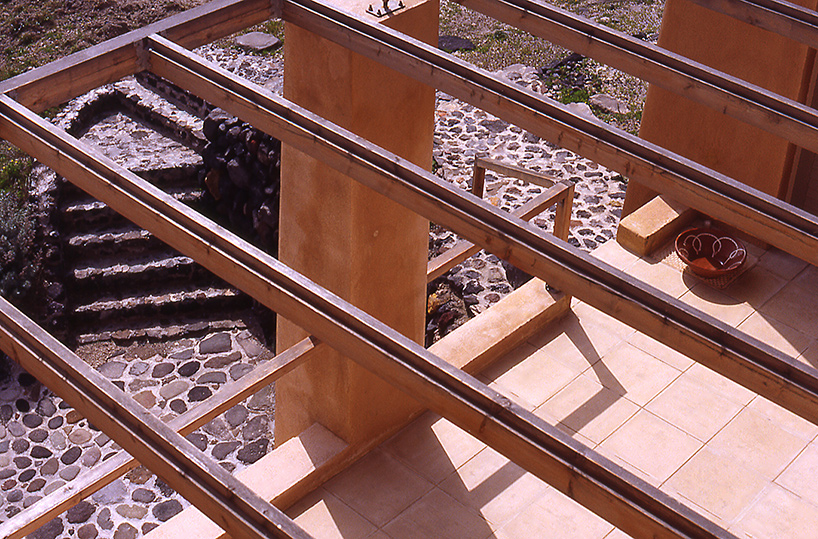 couvelas architects erects the house of the winds in santorini