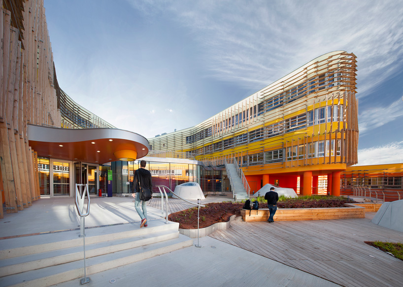 TOP 10 educational facilities of 2013