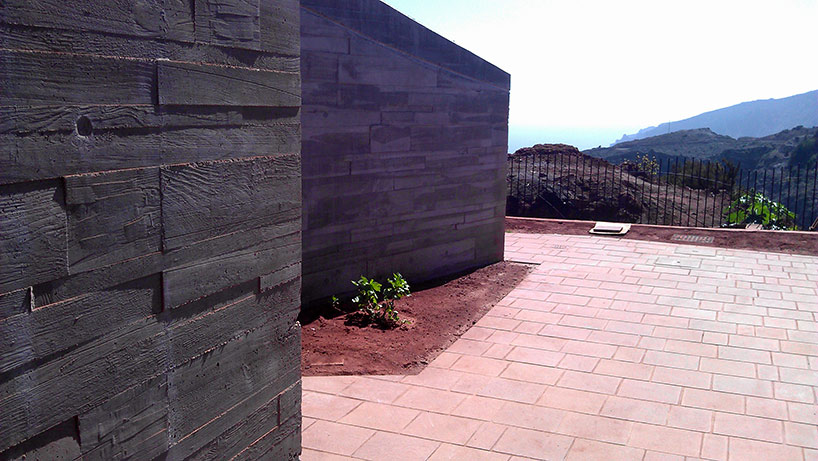 jose luis bermejo builds mirador de abrante - a balcony to infinity