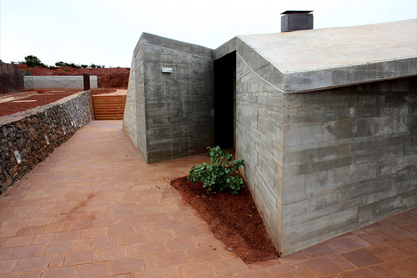 jose luis bermejo builds mirador de abrante - a balcony to infinity