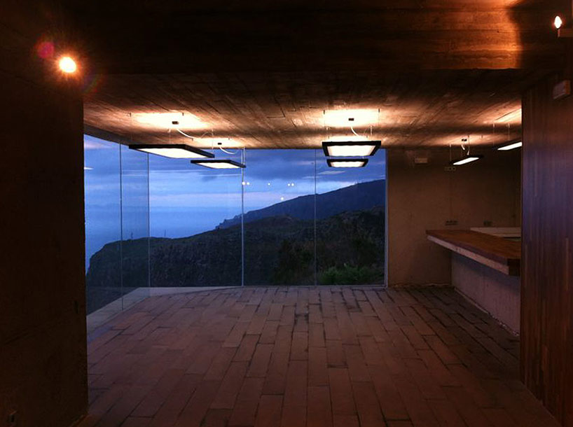jose luis bermejo builds mirador de abrante - a balcony to infinity
