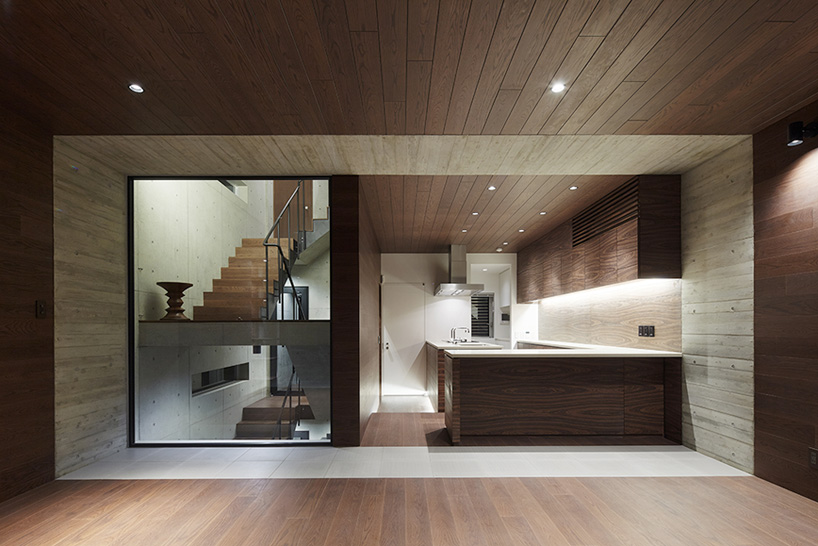 balcony house by ryo matsui architects values the outdoors