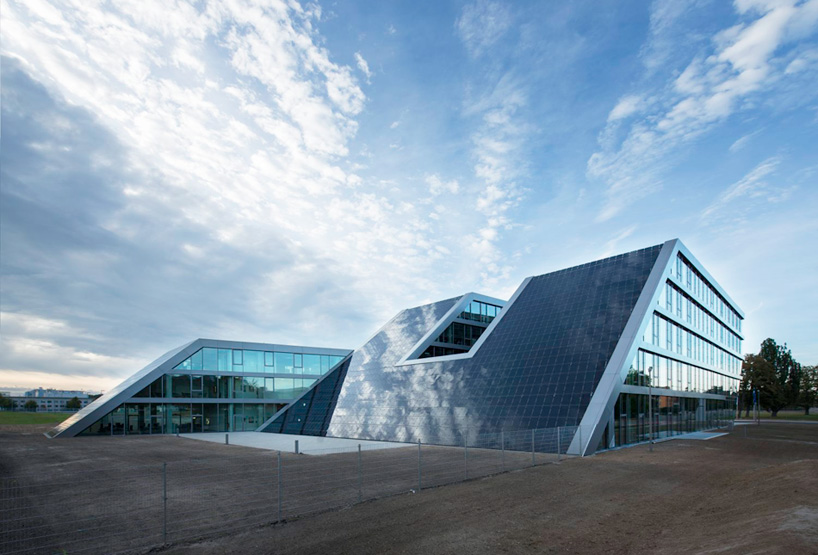 hahn + kolb logistics center by sigrid hintersteininger architects