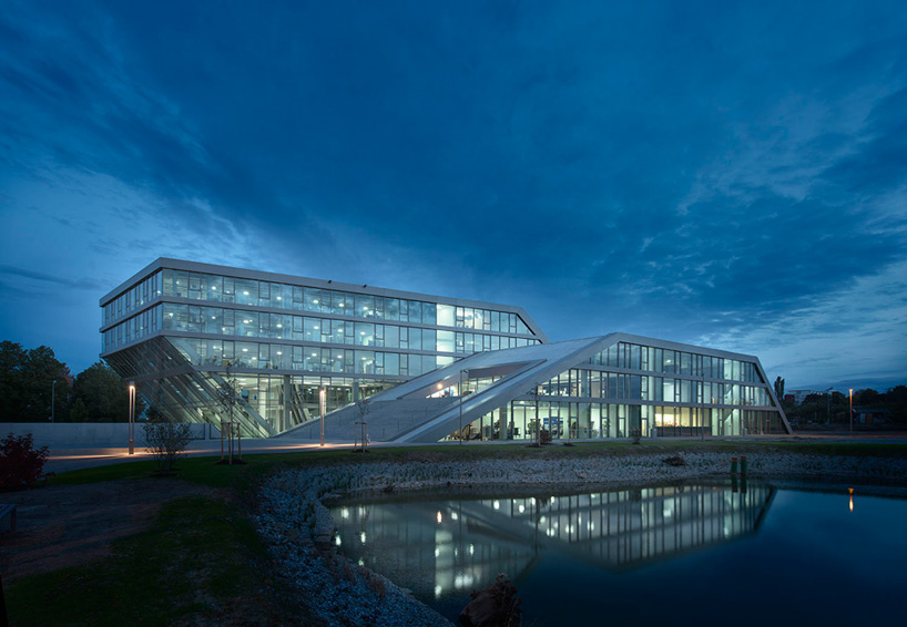 hahn + kolb logistics center by sigrid hintersteininger architects