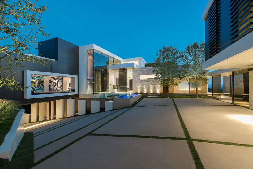laurel way by whipple russell architects overlooks los angeles