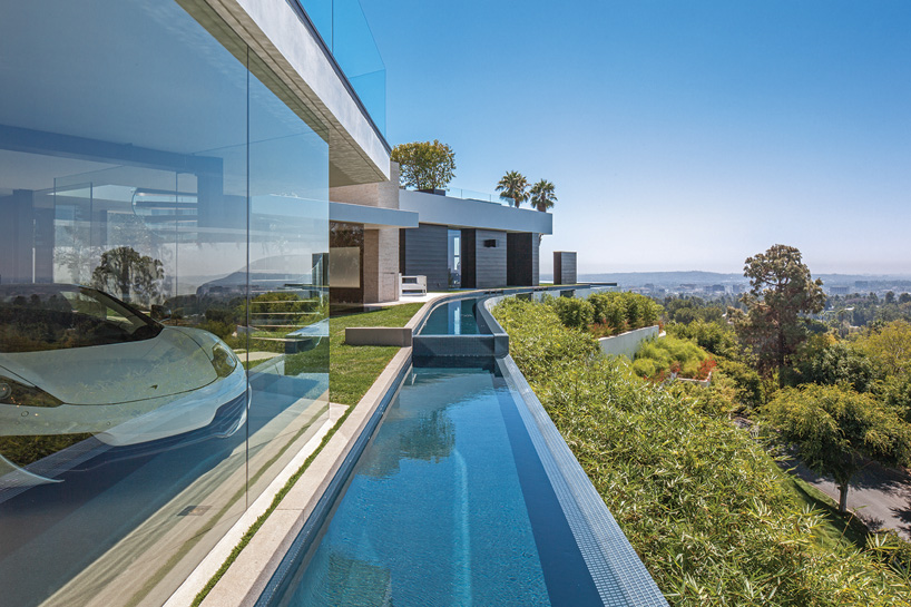 laurel way by whipple russell architects overlooks los angeles