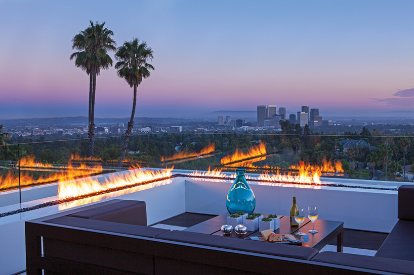 laurel way by whipple russell architects overlooks los angeles