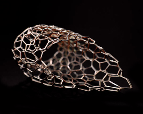 skein ring by zaha hadid for caspita resembles cell structures 