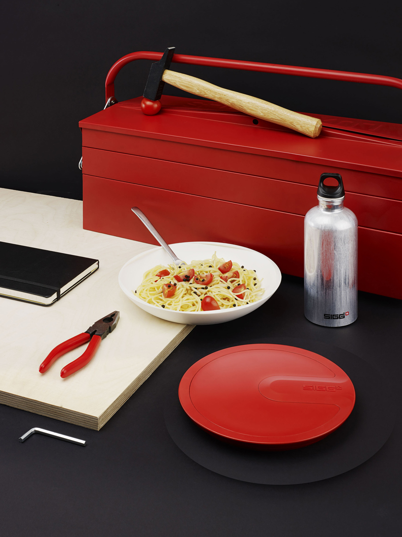 https://static.designboom.com/wp-content/uploads/2014/01/SIGG-ECAL-lunch-boxes-designboom05.jpg