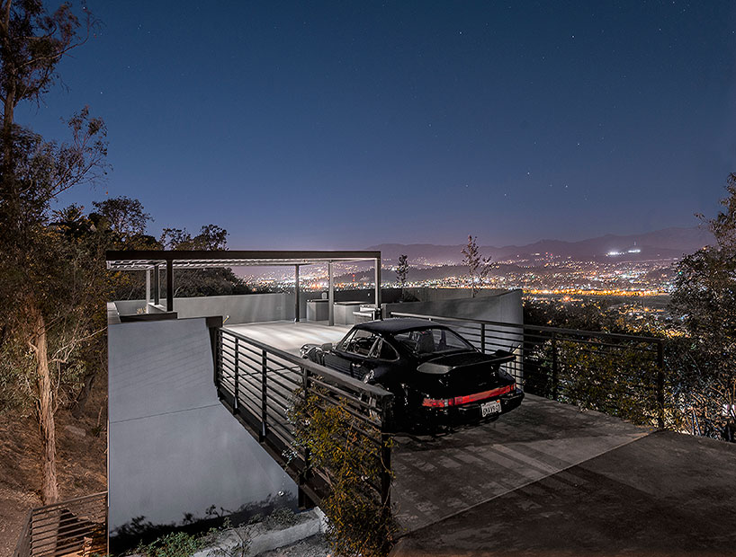 anonymous architects reverses the traditional home
