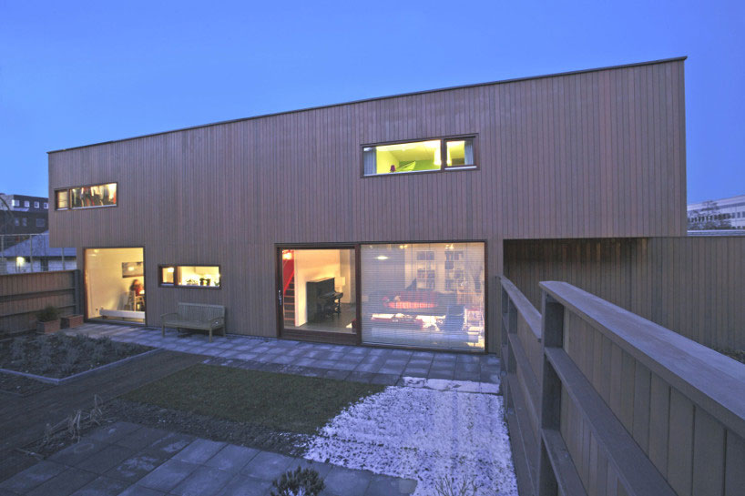 casanova-+-hernandez-architects-folding-walls-designboom03