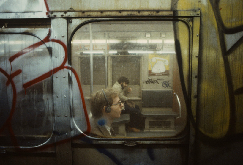 christopher morris captures the gritty NYC subway in 1981
