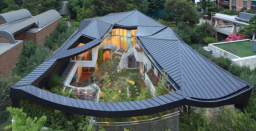 IROJE KHM architects design ga on jai house: a contemporary vernacular