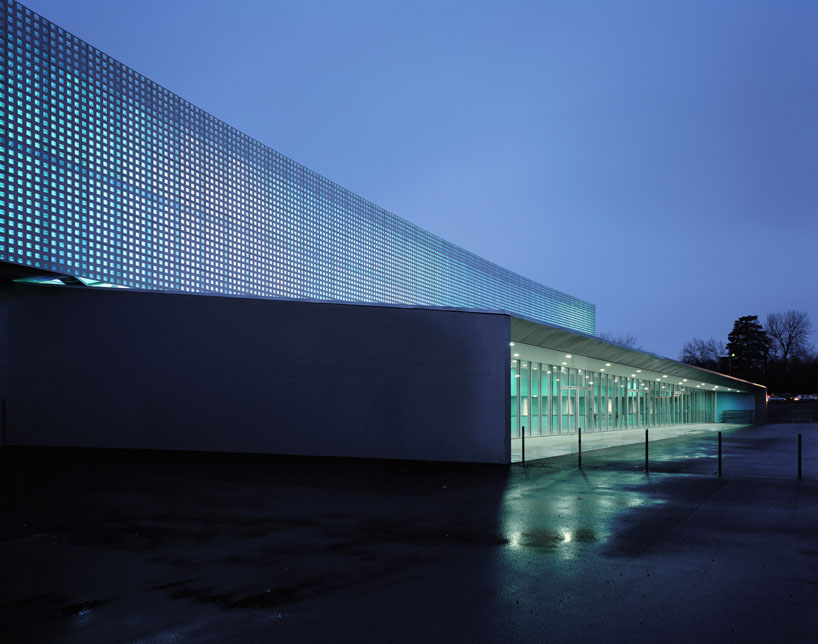 le prisme multi-purpose hall by brisac gonzalez architects