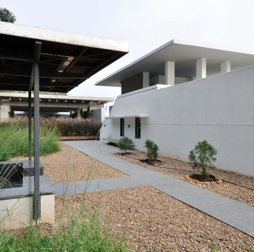 mancini-enterprises-public-crematorium-designboom02