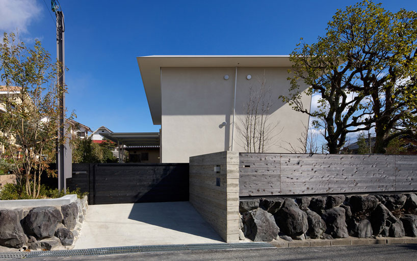 light-filled green house by maniera architects and associates