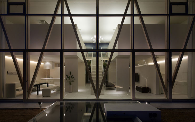 light-filled green house by maniera architects and associates