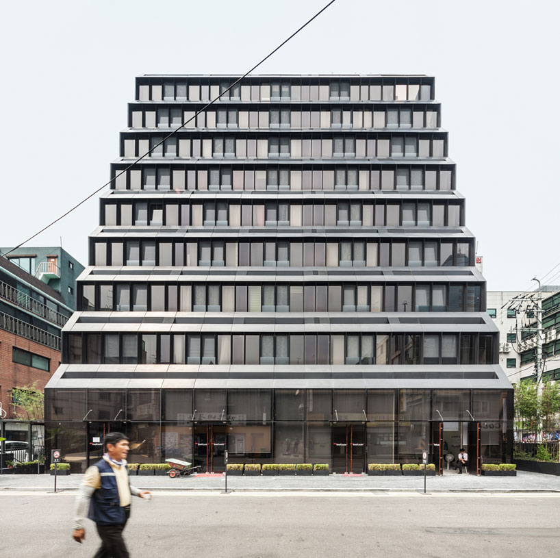 mass-studies-stocky-bundle-matrix-EG-designboom-04