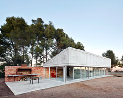 barbacoa house by pepe gascon embraces outdoor living
