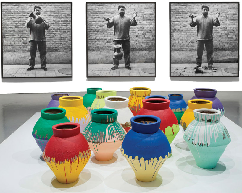 ai weiwei vase worth 1 million USD smashed at perez art museum miami
