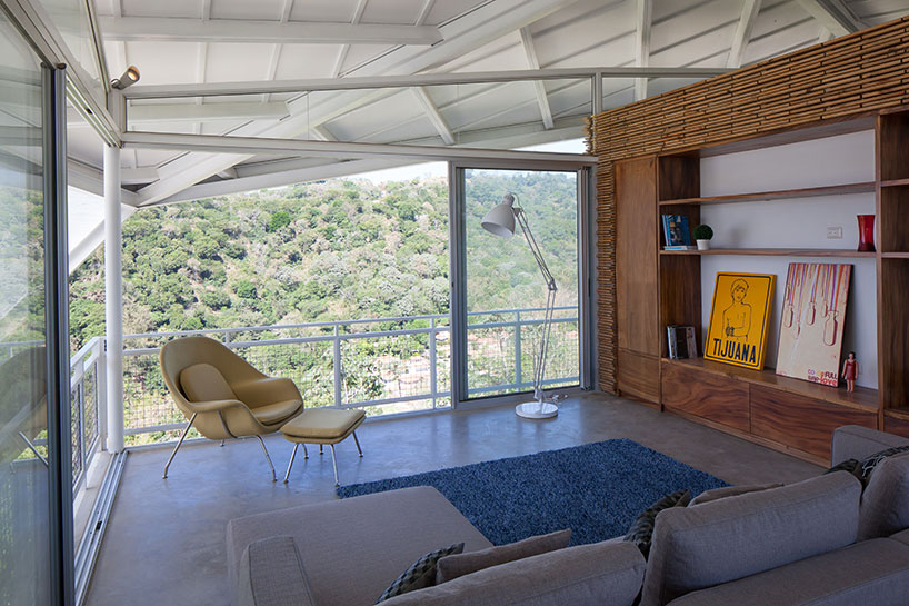 cincopatasalgato_lapiscucha_db_06