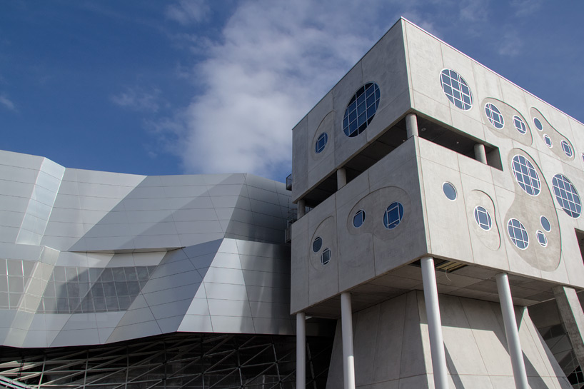 coop-himmelb(l)au-house-of-music-designboom-03